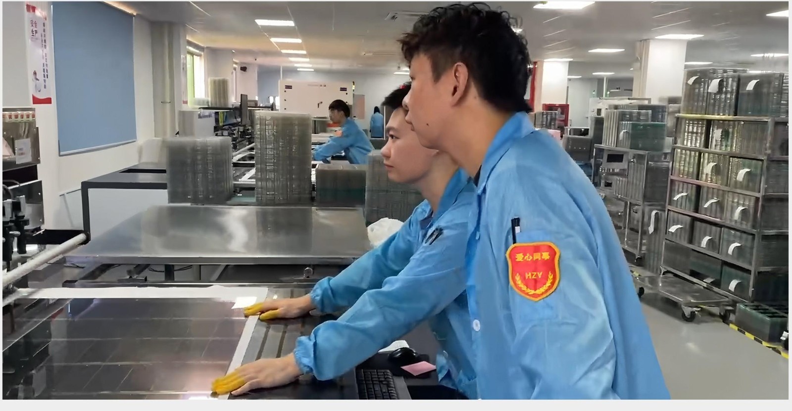 润物心声驻场导师进行现场管理